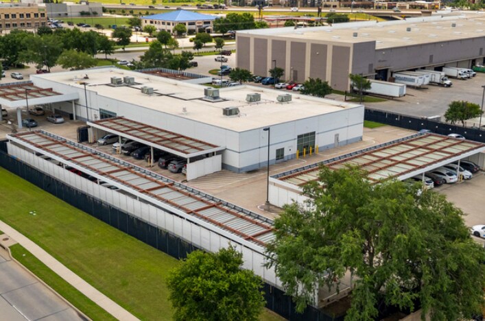 More Photos Of 2890 Lake Ridge Rd, Lewisville Service For Lease