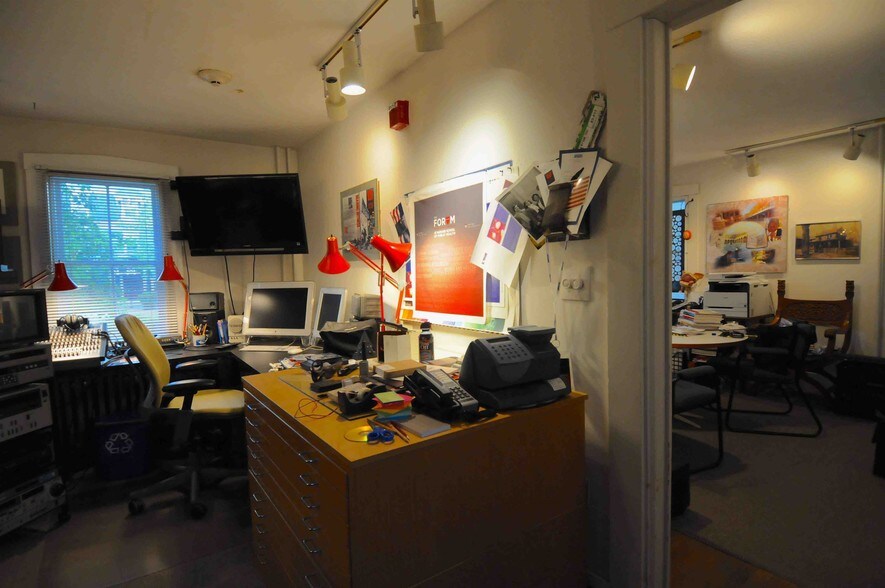 More Photos Of 393-395 Massachusetts Ave, Arlington Office For Sale