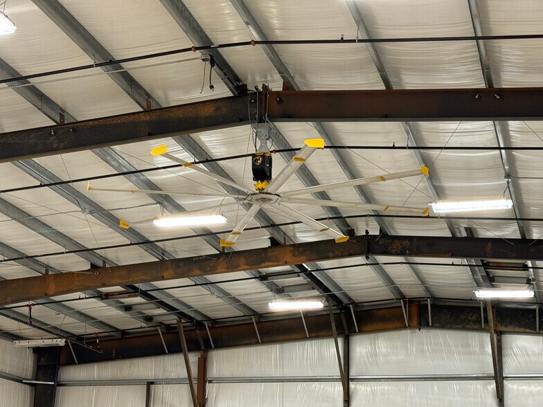More Photos Of 61 Toto Creek Park Rd, Dawsonville Warehouse For Sale
