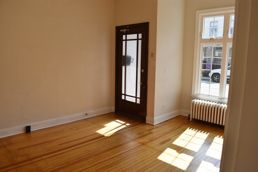 More Photos Of 625 6th Ave, Dayton Medical For Lease