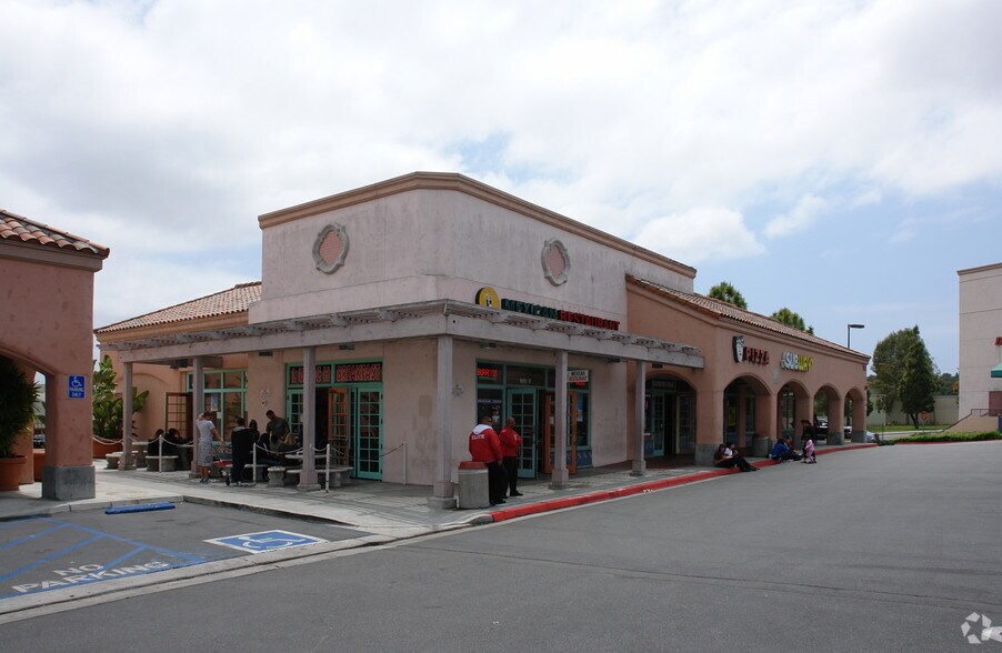 More Photos Of 1601-1651 S Melrose Dr, Vista Unknown For Lease