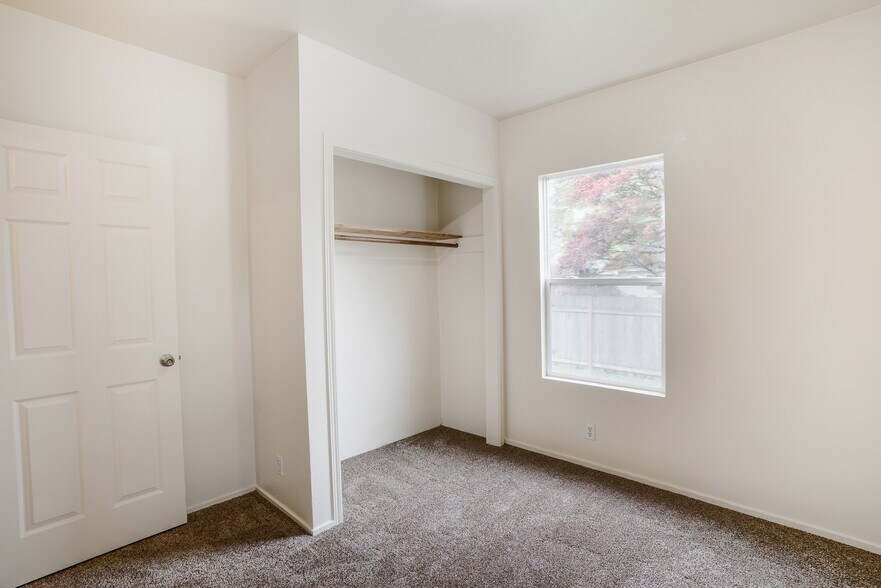 More Photos Of 1133 Irvington Dr, Eugene Land For Sale
