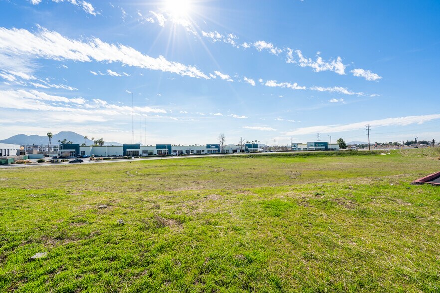 More Photos Of Orange Show Rd & 215 Fwy, San Bernardino Land For Sale