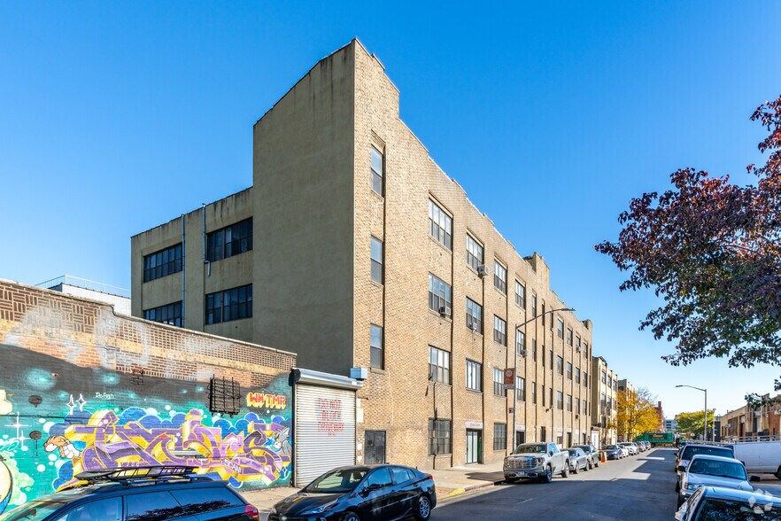 More Photos Of 109 Ingraham St, Brooklyn Loft Creative Space For Lease