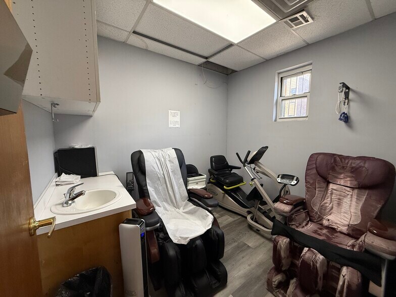 More Photos Of 235 Wyckoff Ave, Brooklyn Storefront Retail Residential For Lease