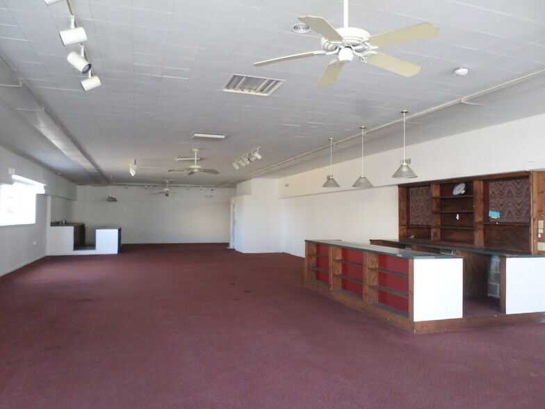 More Photos Of 1231 Whitney Ave, Hamden Storefront For Sale