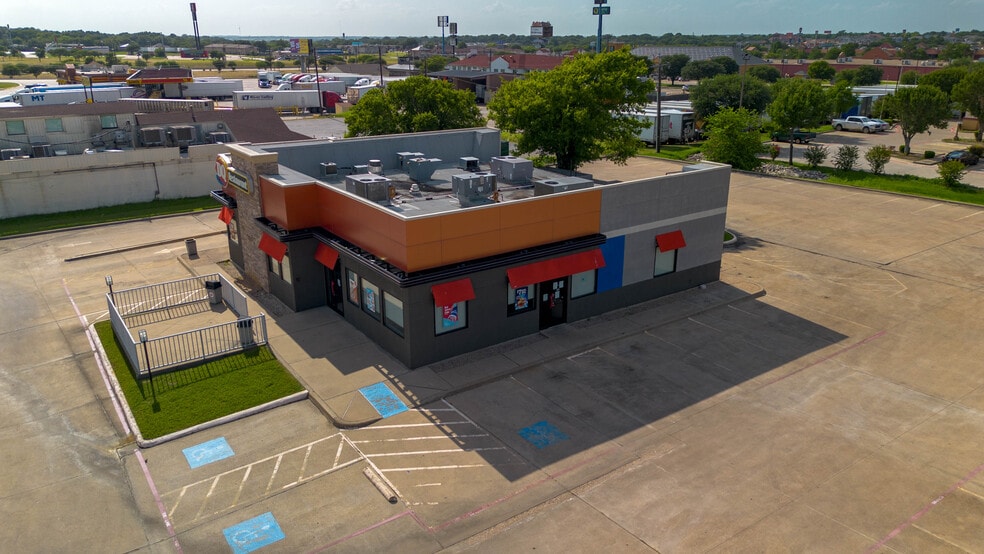 More Photos Of 1509 Corsicana Hwy, Hillsboro Fast Food For Sale