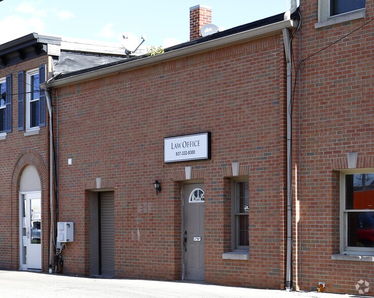 More Photos Of 10 N Market St, Troy Storefront Retail Office For Lease