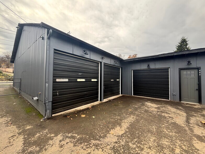 More Photos Of 446 McClaine St, Silverton Warehouse For Sale