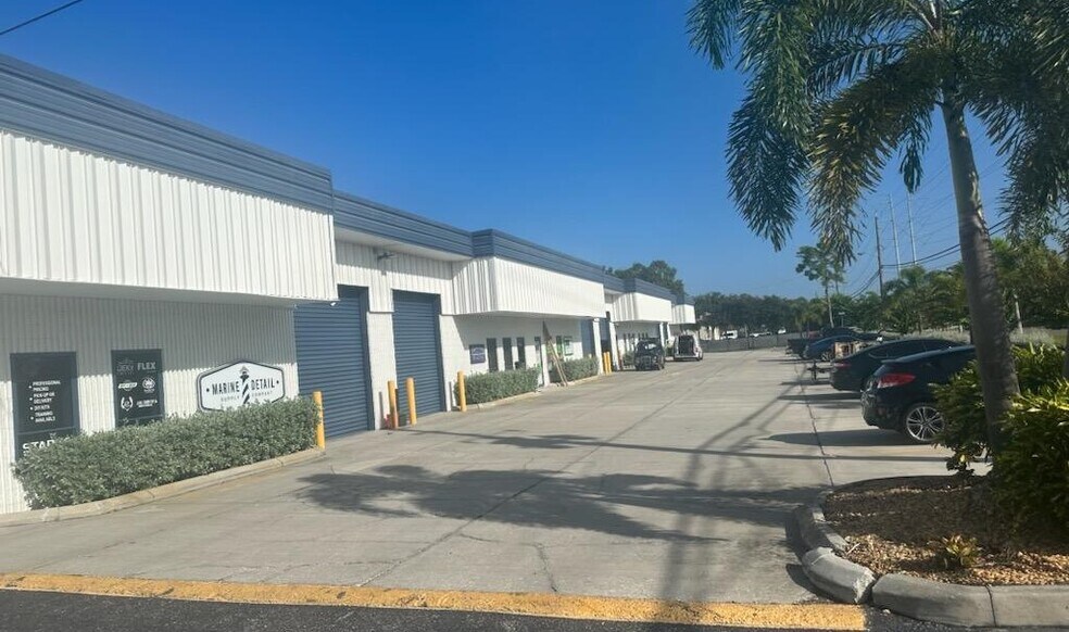 More Photos Of 2770 Summerdale Dr, Clearwater Distribution For Lease