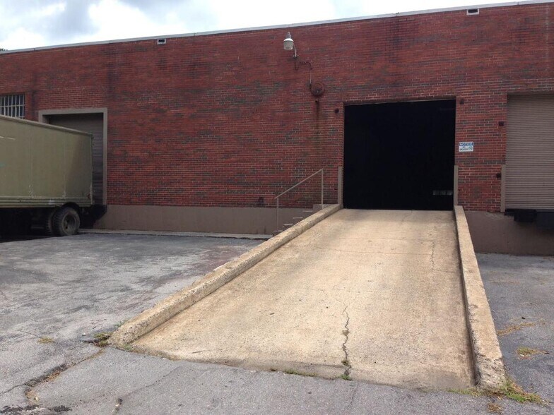 More Photos Of 601 Tuscaloosa Ave, Gadsden Warehouse For Sale