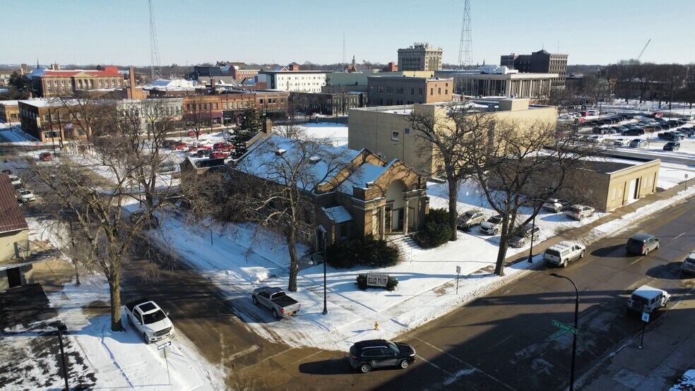 More Photos Of 23 3rd St NW, Mason City Office For Sale
