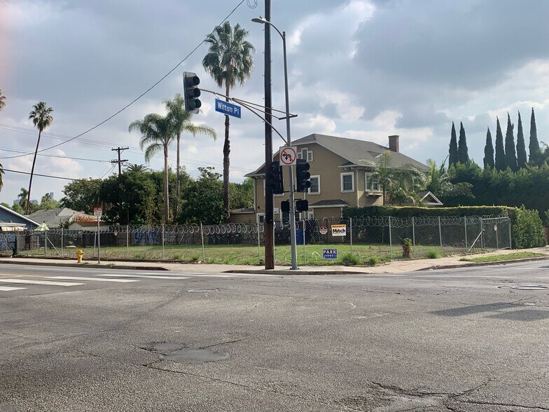 More Photos Of 250 N Wilton Pl, Los Angeles Land For Sale