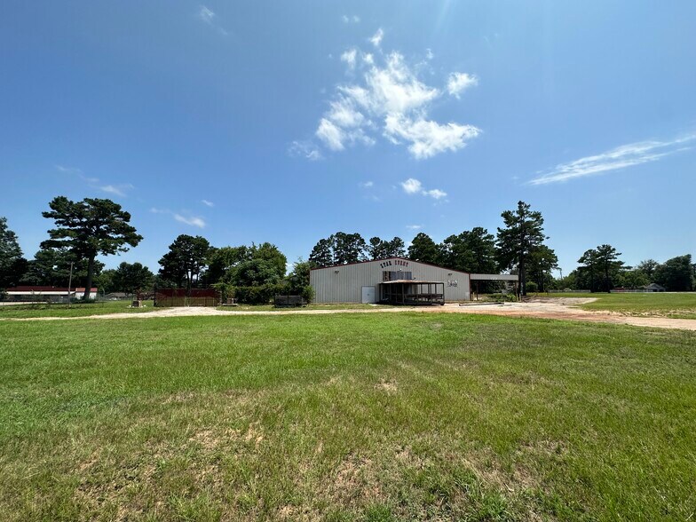 More Photos Of 4036 FM 2767, Tyler Flex For Sale