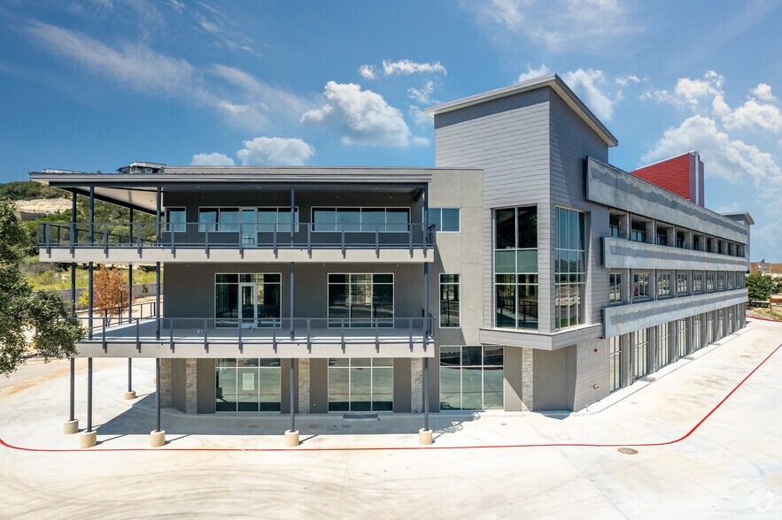 More Photos Of 20327 W Interstate 10, San Antonio Office For Lease