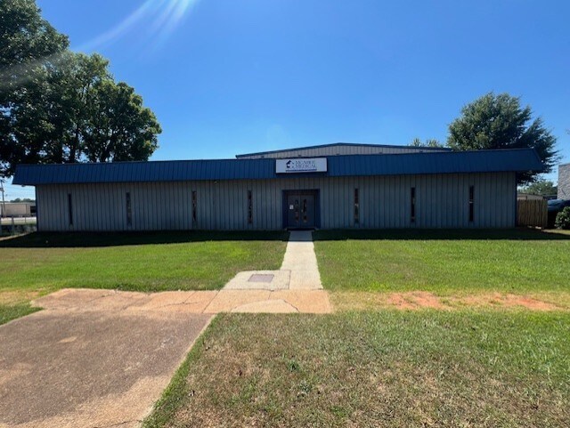 More Photos Of 1225 5th Ave SE, Decatur Warehouse For Sale