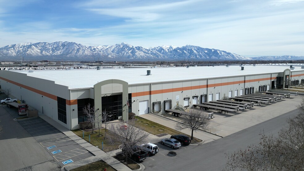 More Photos Of 2475 S 3200 W, Salt Lake City Distribution For Lease