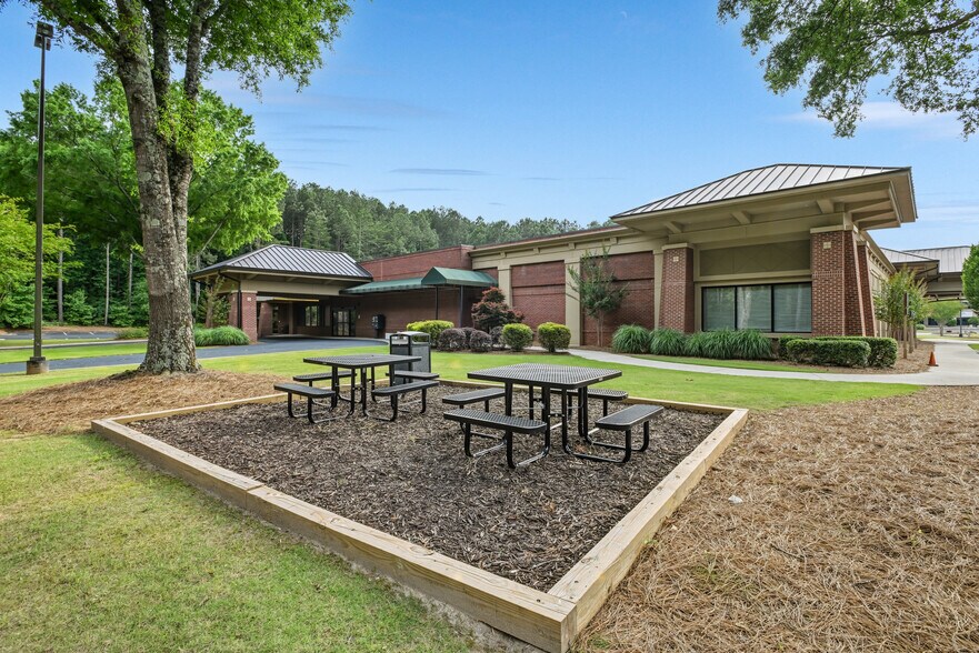 More Photos Of 1230 Bald Ridge Marina Rd, Cumming Medical For Lease