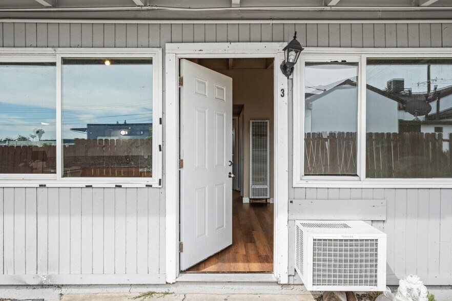 More Photos Of 2605 Albatross Way, Sacramento Apartments For Sale