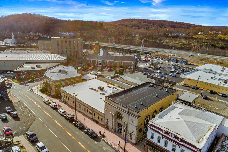 More Photos Of 115 Main St, Seymour General Retail For Sale