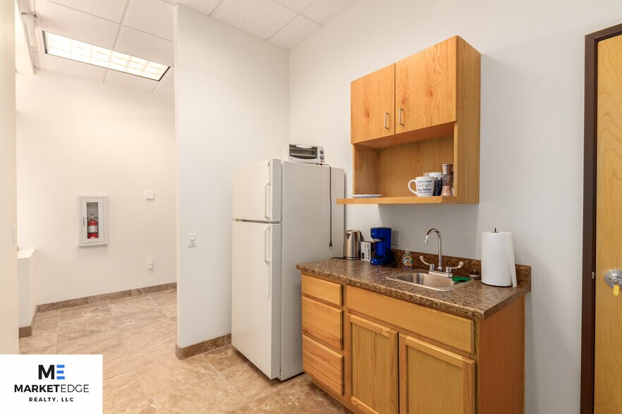More Photos Of 22849 N 19th Ave, Phoenix Office For Lease