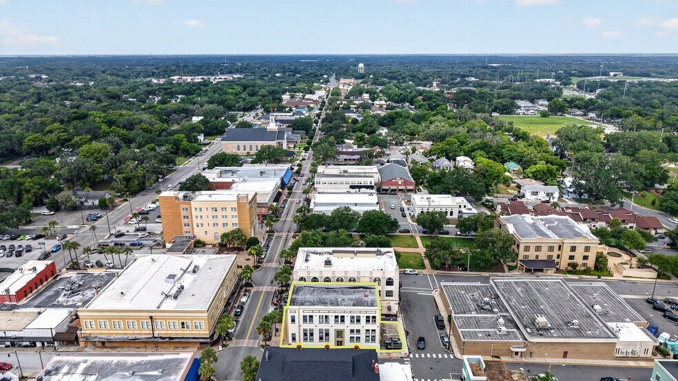 More Photos Of 400 W Main St, Leesburg Serviced Offices For Sale