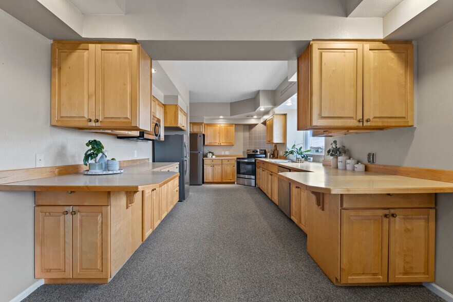 More Photos Of 7690 Carlson Ct, Fort Collins Warehouse For Sale