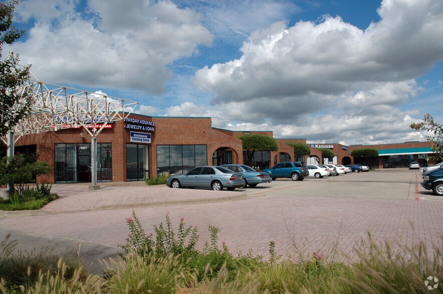 More Photos Of 4922-4274 Overton Ridge Blvd, Fort Worth Unknown For Lease