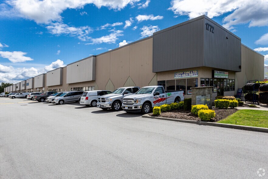 More Photos Of 1772 Broadway St, Port Coquitlam Warehouse For Lease