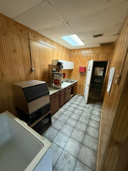 More Photos Of 550 E Main St, Bartow Freestanding For Sale