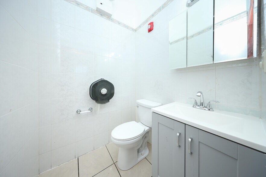 More Photos Of 343 Sand Ln, Staten Island Daycare Center For Sale