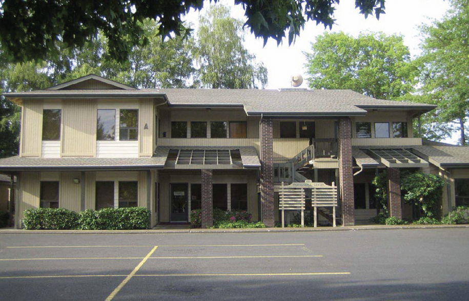 Primary Photo Of 895 Country Club Rd, Eugene Office For Lease