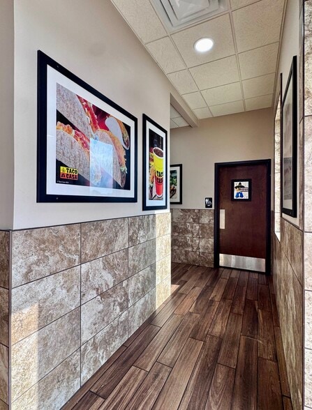 More Photos Of 3201 W Stan Schlueter Loop, Killeen General Retail For Sale