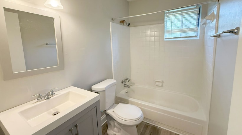 More Photos Of 1428 Fl Shuttlesworth Dr, Birmingham Apartments For Sale