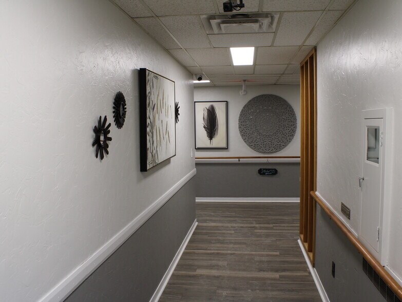 More Photos Of 525 E Division St, Fond Du Lac Medical For Sale