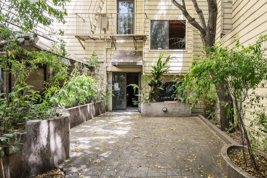 More Photos Of 189 Magnolia St, San Francisco Apartments For Sale