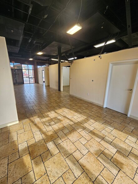 More Photos Of 4255 S Durango Dr, Las Vegas Freestanding For Lease
