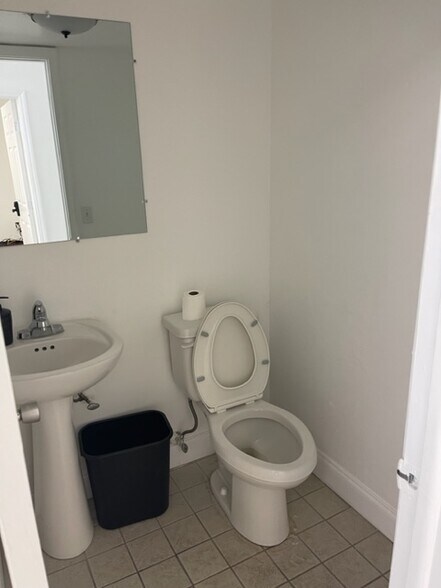 More Photos Of 401 W Lantana Rd, Lantana Medical For Sale