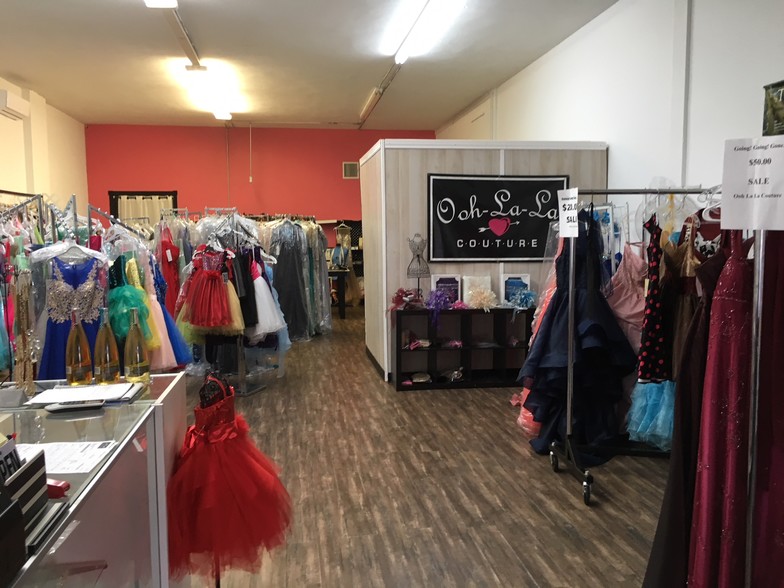 More Photos Of 524 6th St N, Texas City Restaurant For Lease