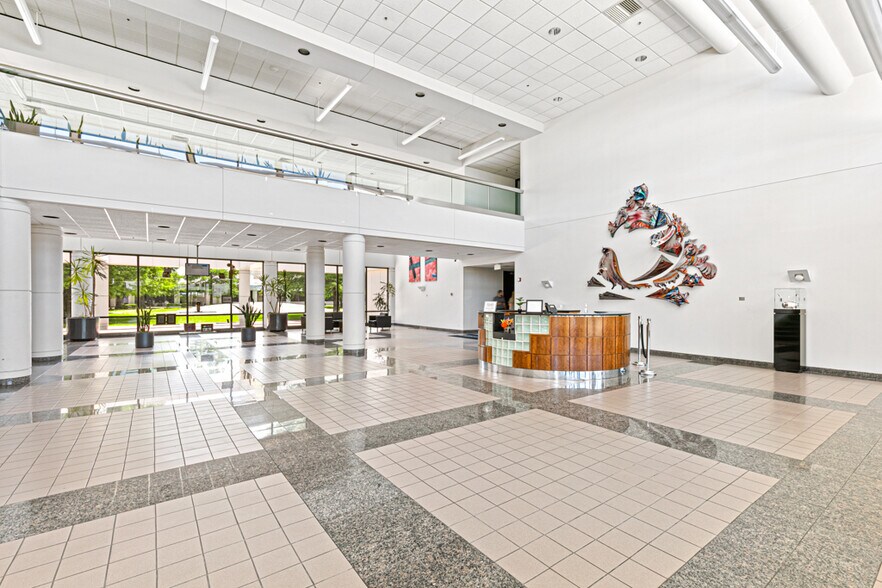 More Photos Of 601 S Sanden Blvd, Wylie Medical For Lease