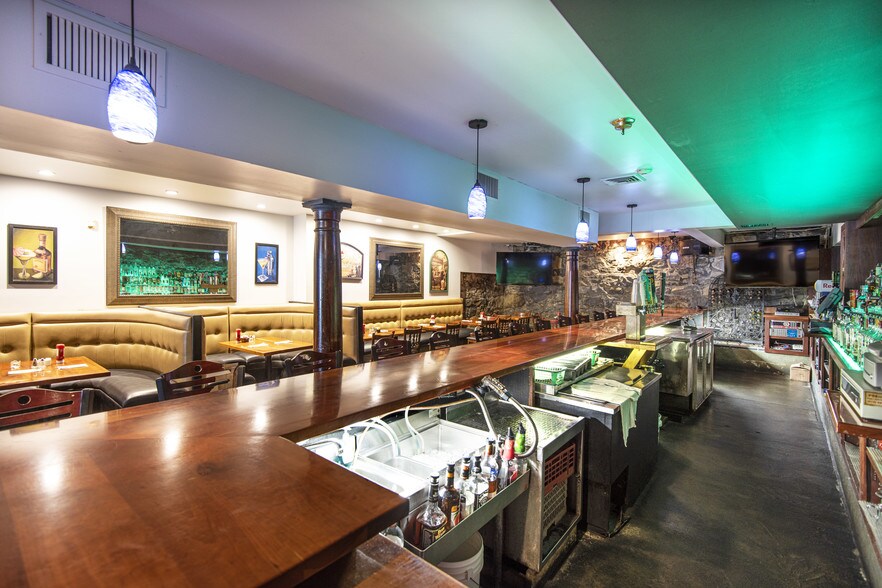 More Photos Of 32-34 Main St, Warwick Restaurant For Sale