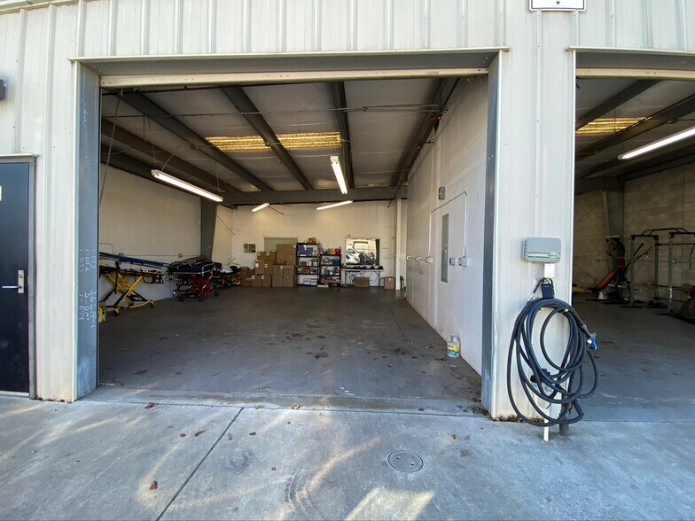 More Photos Of 1224 6th St, Modesto Warehouse For Lease