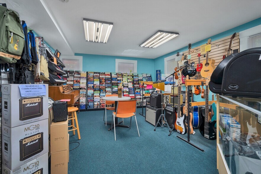 More Photos Of 2024 E Main St, Waterbury Office Residential For Sale