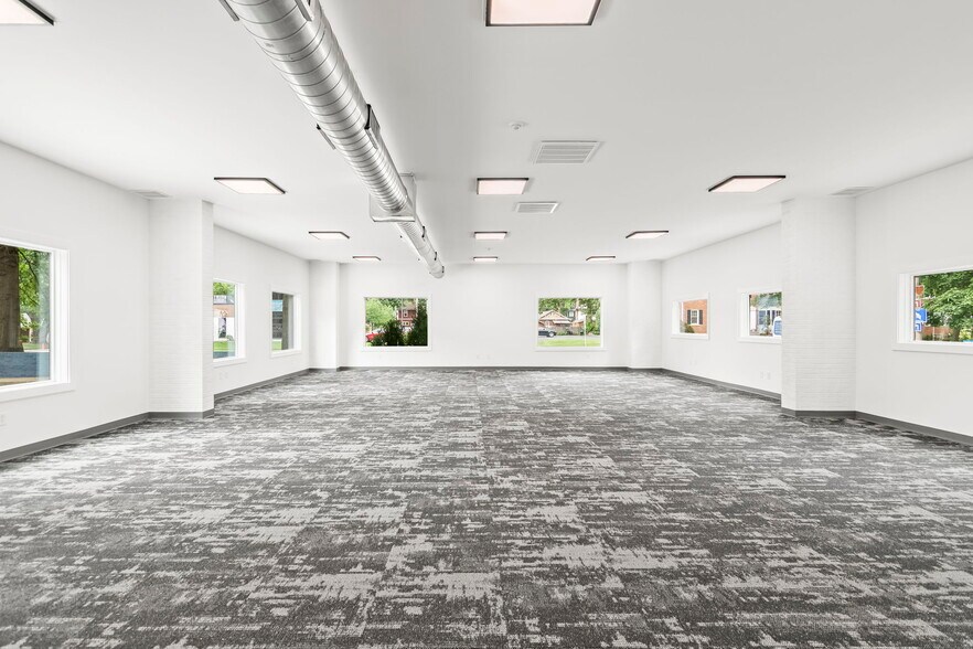 More Photos Of 720 South Grand Ave W, Springfield Office For Sale