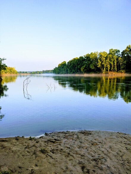 More Photos Of 1948 County Rd, Goodrich Specialty For Sale