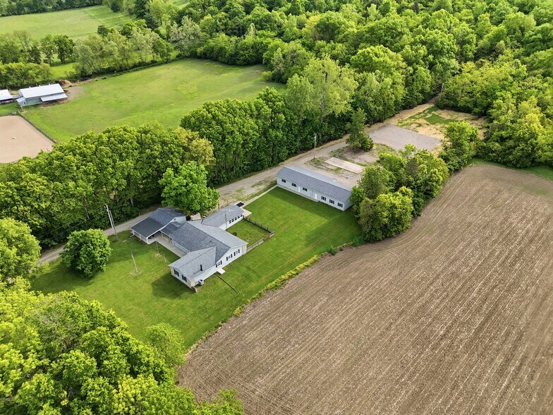 More Photos Of 2996 Millville Shandon Rd, Hamilton Specialty For Sale