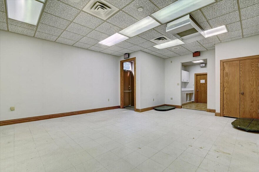 More Photos Of 1337 N Main Ave, Scranton Medical For Lease