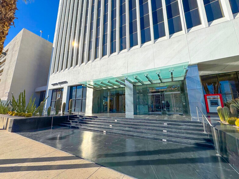 More Photos Of 300 S 4th St, Las Vegas Office For Lease