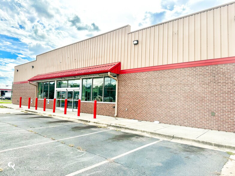 More Photos Of 4300 Vanderbilt Rd, Birmingham Freestanding For Sale