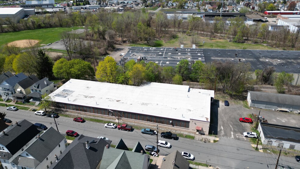 More Photos Of 943 Sanderson Ave, Scranton Warehouse For Sale